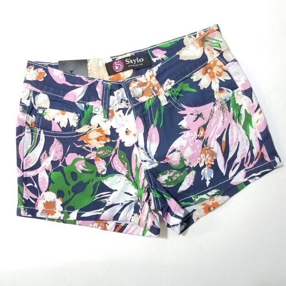 SHYLO Floral Denim Jean Shorts - Picture 1 of 5